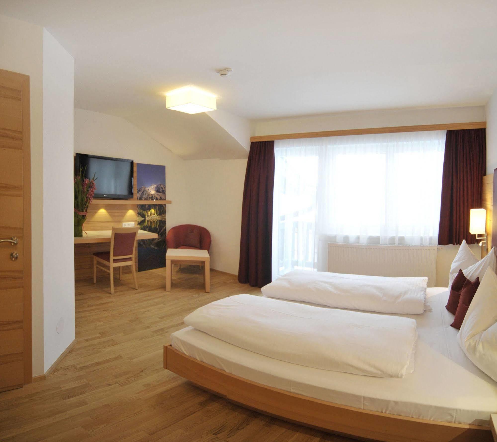 Sonnschupfer Hotel 4*